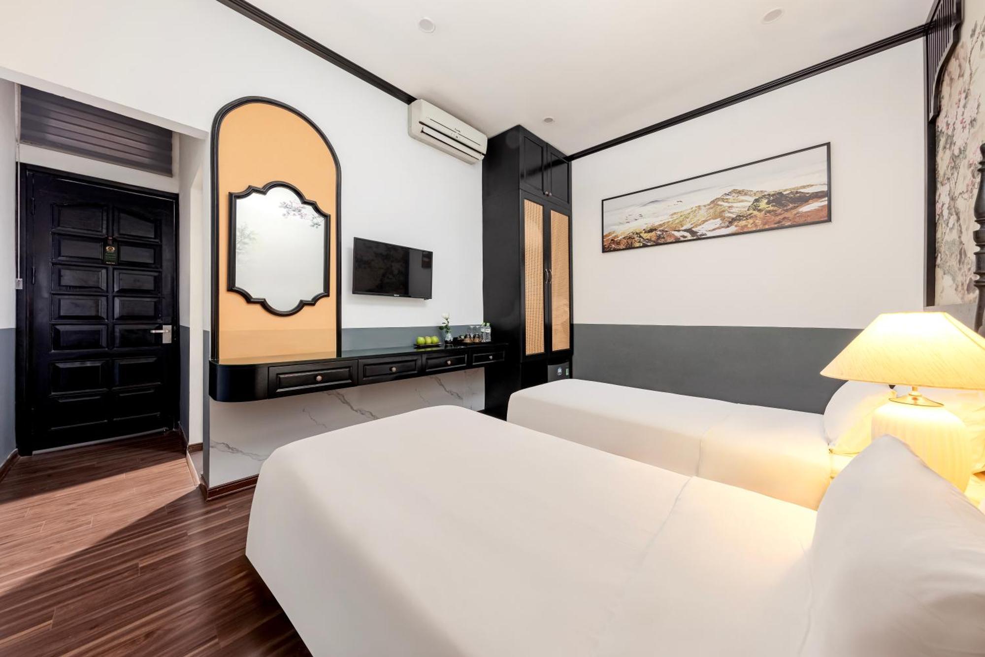 Hanoi Elpis Hotel & Spa Exterior photo